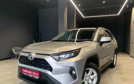 Toyota RAV4, 2020 год, 3 500 000 рублей, 1 фотография