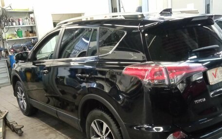 Toyota RAV4, 2018 год, 2 392 000 рублей, 4 фотография