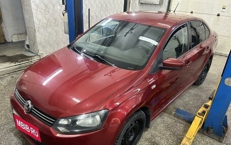 Volkswagen Polo VI (EU Market), 2015 год, 890 000 рублей, 3 фотография