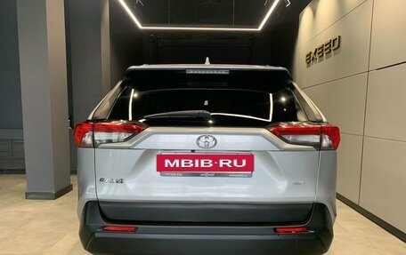 Toyota RAV4, 2020 год, 3 500 000 рублей, 4 фотография