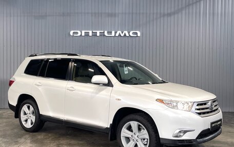 Toyota Highlander III, 2012 год, 1 897 000 рублей, 3 фотография