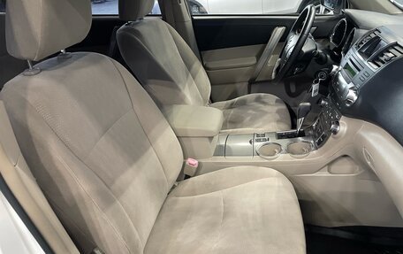 Toyota Highlander III, 2012 год, 1 897 000 рублей, 20 фотография