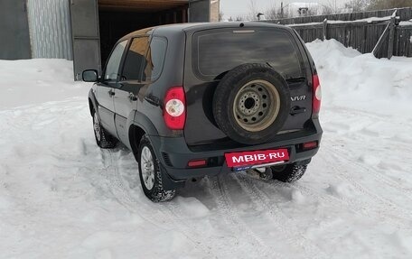 Chevrolet Niva I рестайлинг, 2012 год, 490 000 рублей, 3 фотография