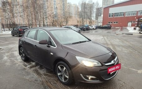 Opel Astra J, 2014 год, 1 130 000 рублей, 3 фотография