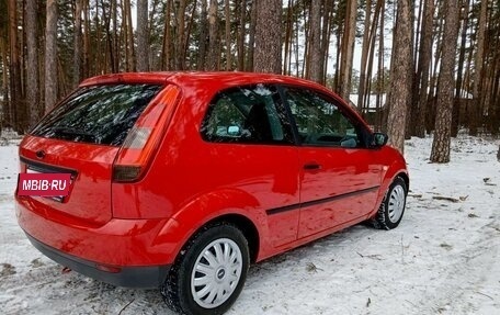 Ford Fiesta, 2005 год, 370 000 рублей, 4 фотография