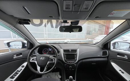 Hyundai Solaris II рестайлинг, 2013 год, 634 000 рублей, 5 фотография