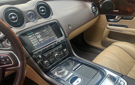 Jaguar XJ IV (X351), 2010 год, 1 580 000 рублей, 8 фотография