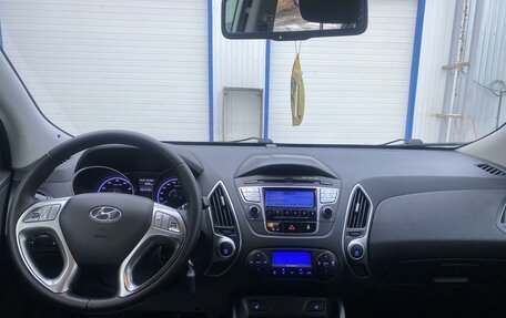 Hyundai ix35 I рестайлинг, 2011 год, 1 330 000 рублей, 10 фотография