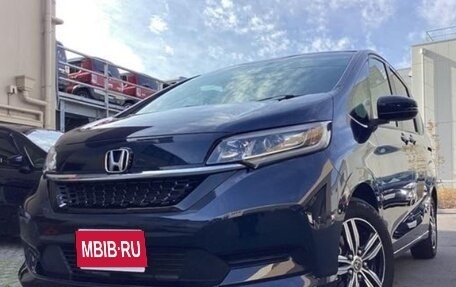 Honda Freed II, 2022 год, 1 690 000 рублей, 1 фотография