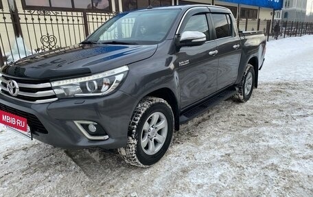 Toyota Hilux VIII, 2015 год, 3 300 000 рублей, 7 фотография