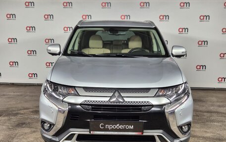 Mitsubishi Outlander III рестайлинг 3, 2019 год, 2 679 000 рублей, 2 фотография