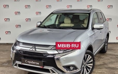 Mitsubishi Outlander III рестайлинг 3, 2019 год, 2 679 000 рублей, 3 фотография