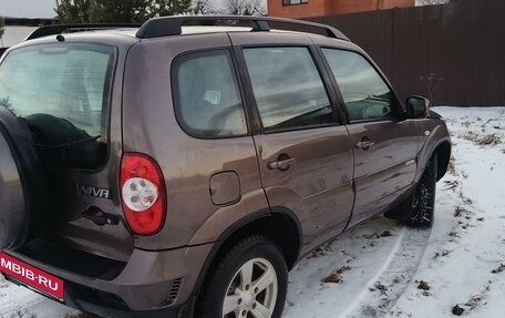 Chevrolet Niva I рестайлинг, 2015 год, 599 000 рублей, 8 фотография