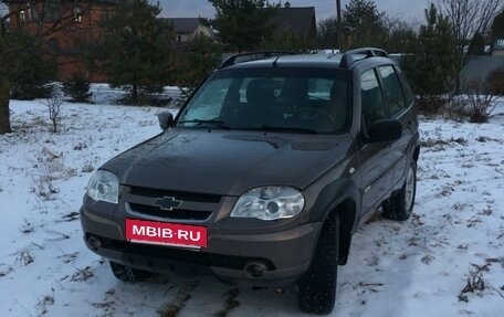 Chevrolet Niva I рестайлинг, 2015 год, 599 000 рублей, 6 фотография