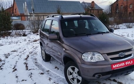 Chevrolet Niva I рестайлинг, 2015 год, 599 000 рублей, 2 фотография