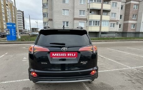 Toyota RAV4, 2018 год, 2 790 000 рублей, 3 фотография