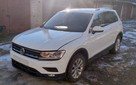 Volkswagen Tiguan II, 2018 год, 3 600 000 рублей, 5 фотография