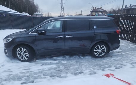 KIA Carnival III, 2018 год, 2 800 000 рублей, 12 фотография