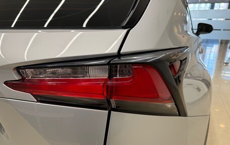 Lexus NX I, 2017 год, 3 650 000 рублей, 8 фотография