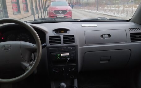 KIA Rio II, 2003 год, 300 000 рублей, 10 фотография