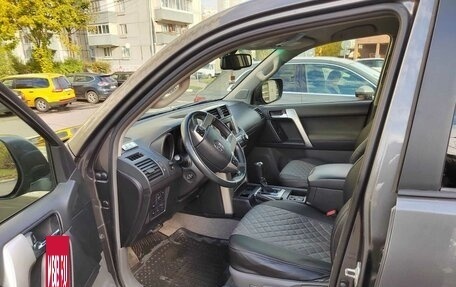 Toyota Land Cruiser Prado 150 рестайлинг 2, 2013 год, 3 450 000 рублей, 3 фотография