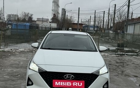 Hyundai Solaris II рестайлинг, 2020 год, 1 700 000 рублей, 6 фотография