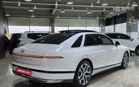 Hyundai Grandeur, 2023 год, 4 300 000 рублей, 3 фотография