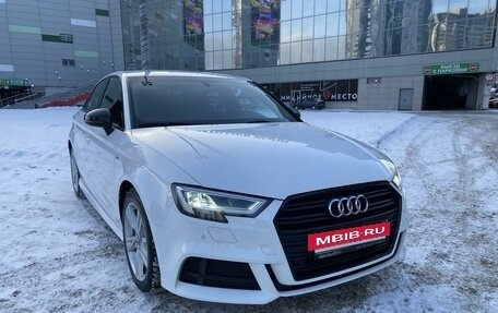 Audi A3, 2018 год, 2 490 000 рублей, 3 фотография