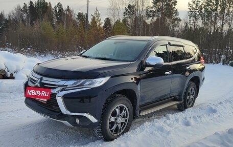 Mitsubishi Pajero Sport III рестайлинг, 2017 год, 3 550 000 рублей, 8 фотография