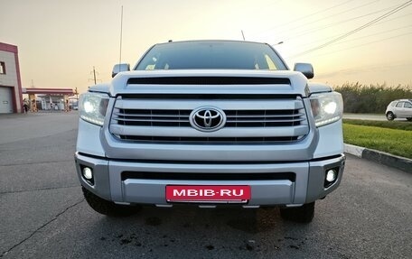 Toyota Tundra II, 2014 год, 4 990 000 рублей, 2 фотография