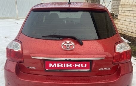 Toyota Auris II, 2011 год, 1 020 000 рублей, 19 фотография