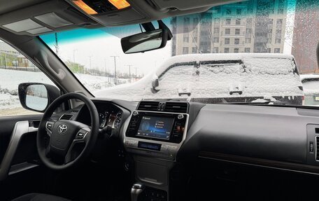 Toyota Land Cruiser Prado 150 рестайлинг 2, 2018 год, 4 690 000 рублей, 10 фотография