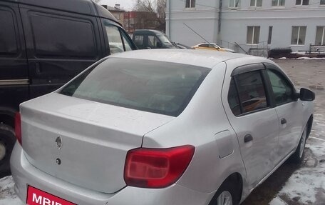 Renault Logan II, 2016 год, 396 000 рублей, 8 фотография