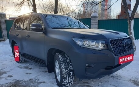 Toyota Land Cruiser Prado 150 рестайлинг 2, 2018 год, 4 399 000 рублей, 5 фотография