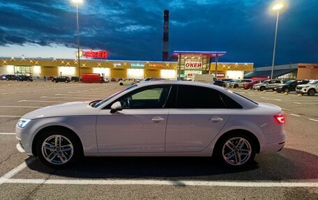 Audi A4, 2018 год, 2 600 000 рублей, 5 фотография