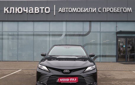 Toyota Camry, 2022 год, 3 650 000 рублей, 3 фотография