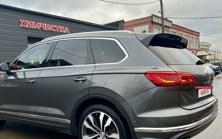 Volkswagen Touareg III, 2020 год, 5 990 000 рублей, 6 фотография