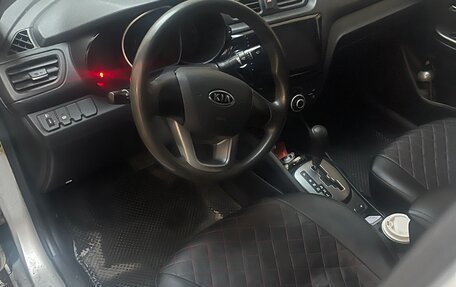 KIA Rio III рестайлинг, 2012 год, 900 000 рублей, 4 фотография