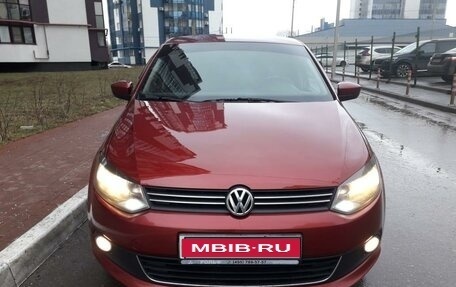 Volkswagen Polo VI (EU Market), 2012 год, 930 000 рублей, 1 фотография