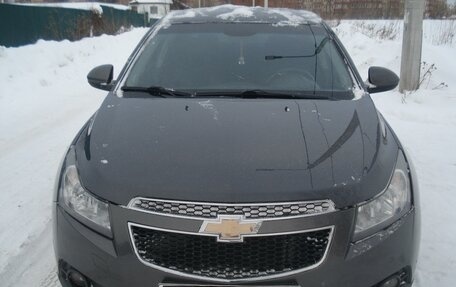 Chevrolet Cruze II, 2010 год, 638 000 рублей, 5 фотография