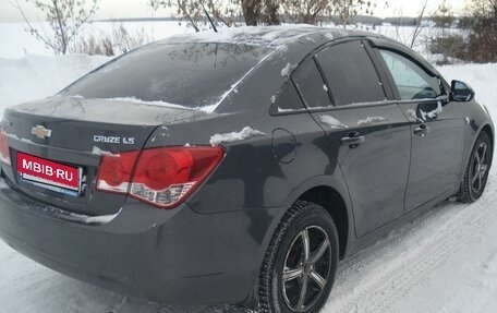 Chevrolet Cruze II, 2010 год, 638 000 рублей, 4 фотография