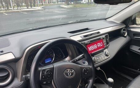 Toyota RAV4, 2014 год, 1 690 000 рублей, 16 фотография