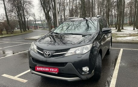 Toyota RAV4, 2014 год, 1 690 000 рублей, 3 фотография