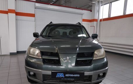 Mitsubishi Outlander III рестайлинг 3, 2003 год, 420 000 рублей, 2 фотография