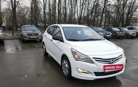 Hyundai Solaris II рестайлинг, 2015 год, 790 000 рублей, 9 фотография