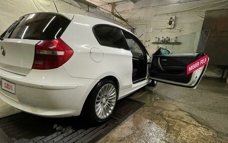 BMW 1 серия, 2007 год, 780 000 рублей, 4 фотография