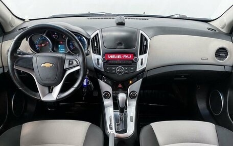 Chevrolet Cruze II, 2013 год, 1 053 000 рублей, 7 фотография