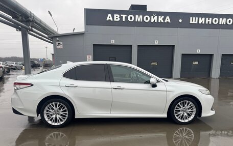 Toyota Camry, 2020 год, 3 249 000 рублей, 8 фотография