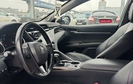 Toyota Camry, 2020 год, 3 249 000 рублей, 10 фотография