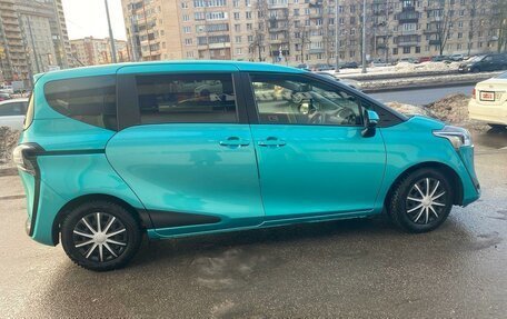 Toyota Sienta II, 2019 год, 1 670 000 рублей, 10 фотография